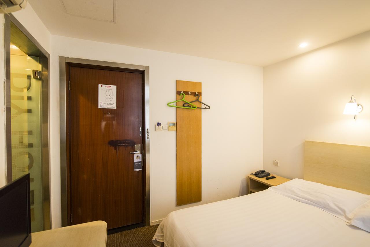 Motel Shenzhen Longgang Longcheng Square Metro Station מראה חיצוני תמונה