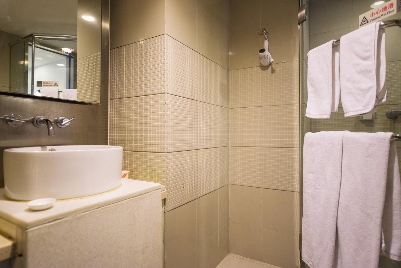 Motel Shenzhen Longgang Longcheng Square Metro Station מראה חיצוני תמונה