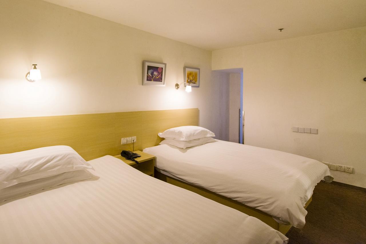 Motel Shenzhen Longgang Longcheng Square Metro Station מראה חיצוני תמונה