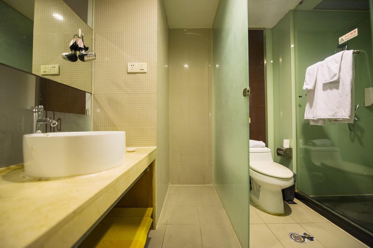 Motel Shenzhen Longgang Longcheng Square Metro Station מראה חיצוני תמונה
