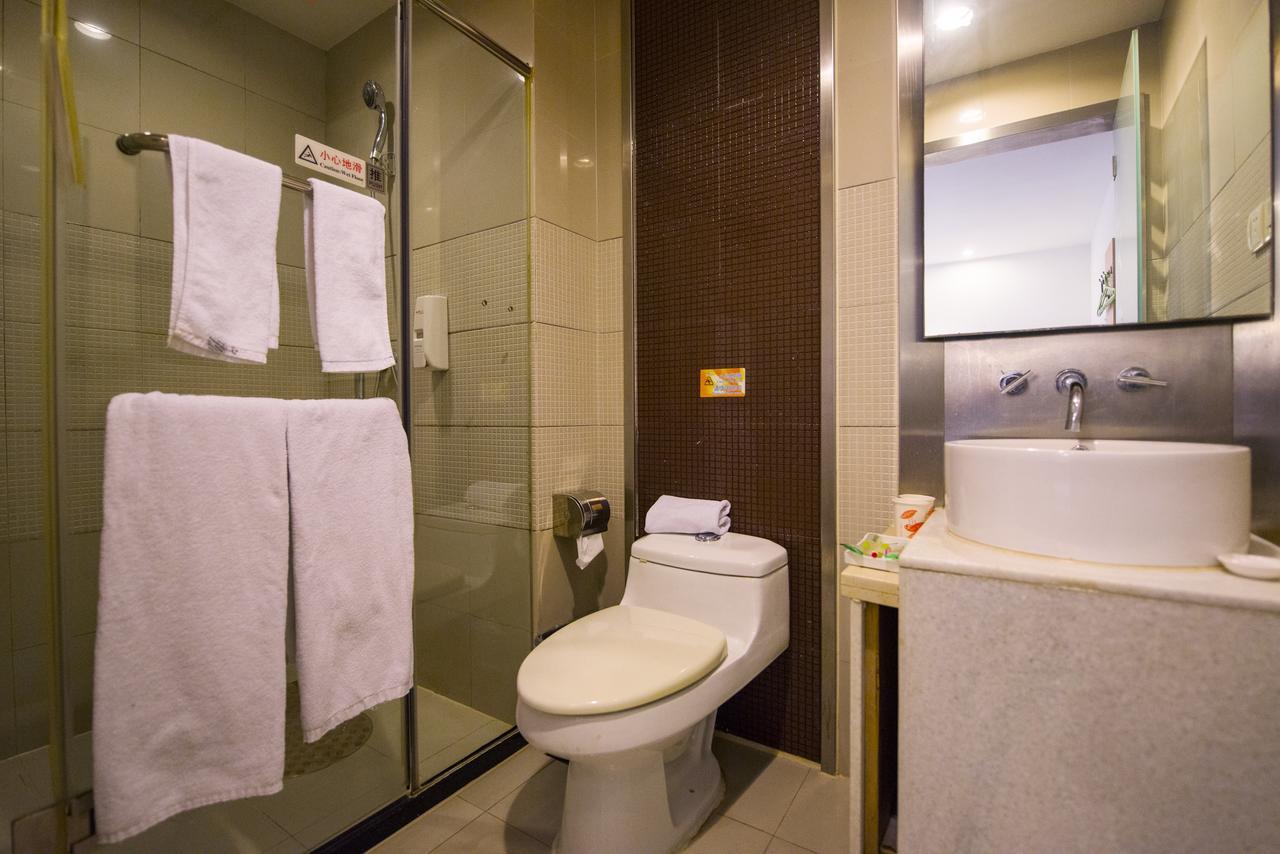 Motel Shenzhen Longgang Longcheng Square Metro Station מראה חיצוני תמונה